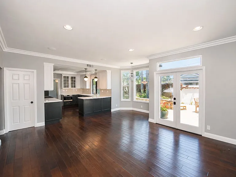 2406 La Mesa Ct — Photo 14