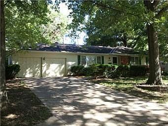 1st image of 10919 Elmwood Dr