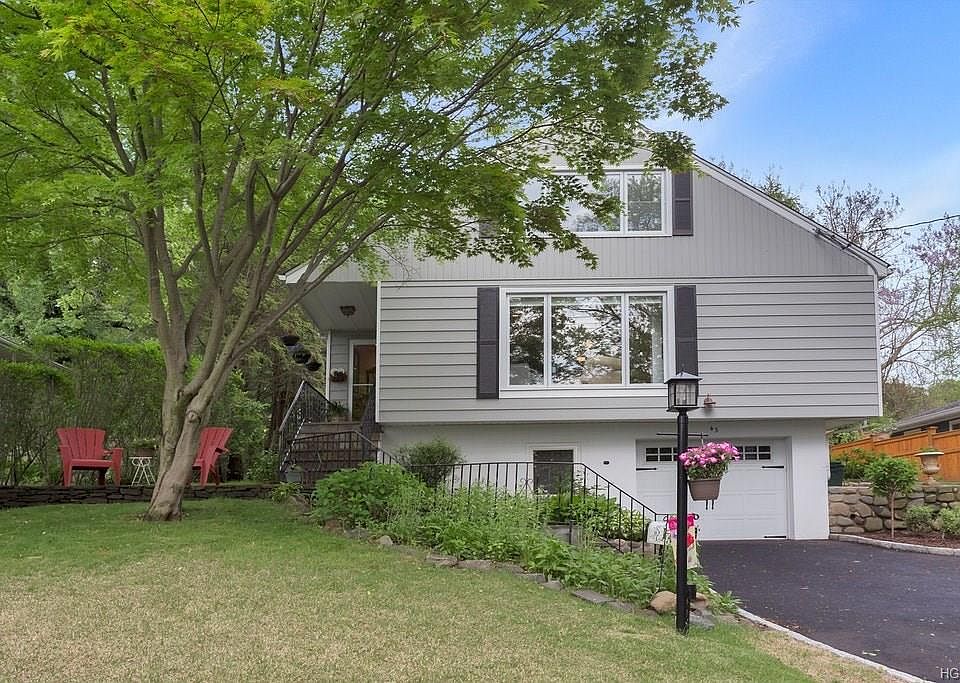 1st image of 43 Jaffray Ct