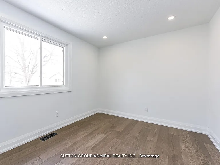 4 Hardcastle Ct — Photo 29
