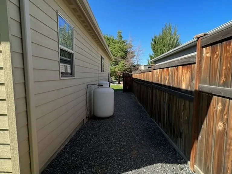 1497 Copper Loop — Photo 28