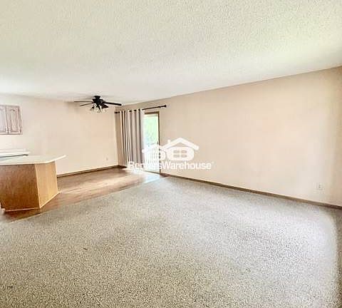 4th image of 817 10 1/2 Ave S