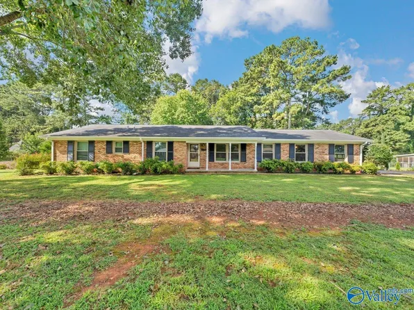 1316 Ridgedale St, Athens, AL 35613