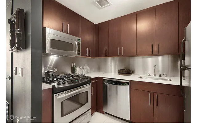 Sold by Douglas Elliman | media 3
