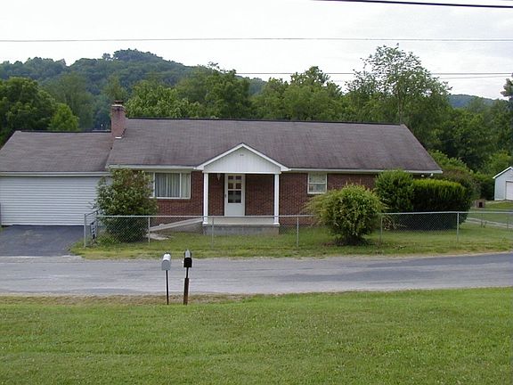 2nd image of 355 Rose Hill Dr