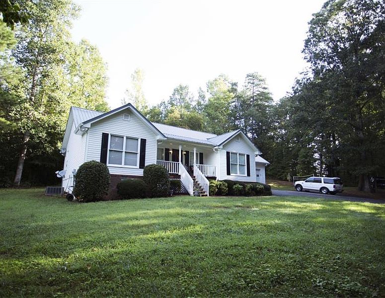 1st image of 64 Audubon Ct
