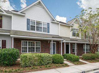 7931 Shadow Oak Dr, Charleston, SC 29406
