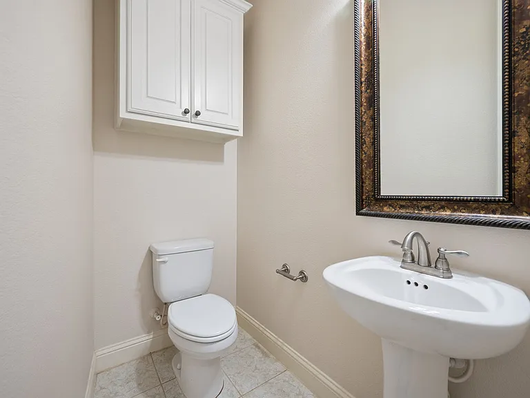9813 Karlovich Dr — Photo 18