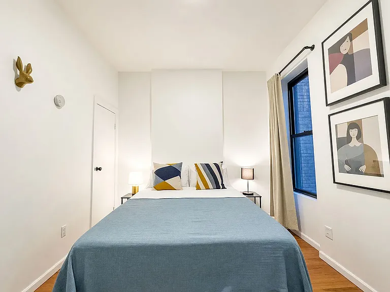 1727 2nd Ave #3R — Photo 4