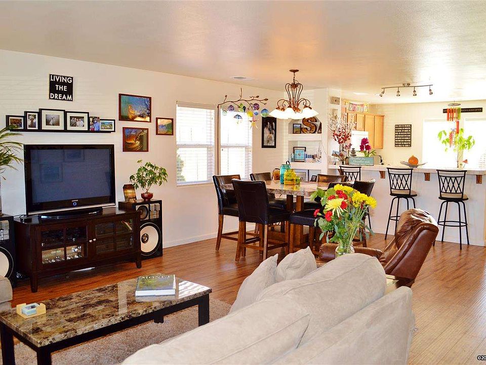 1st image of 1318 Scotch Pine Way
