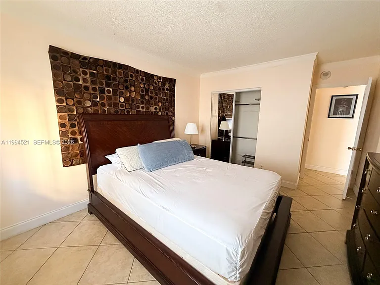 200 S Birch Rd #211 — Photo 10