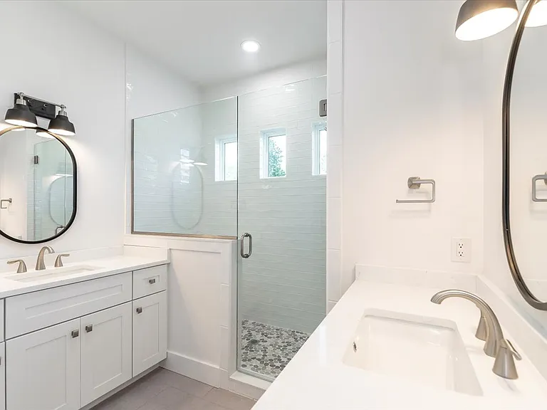 1709 Holly Rd — Photo 34