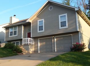 2125 SW 1st St, Lees Summit, MO 64081