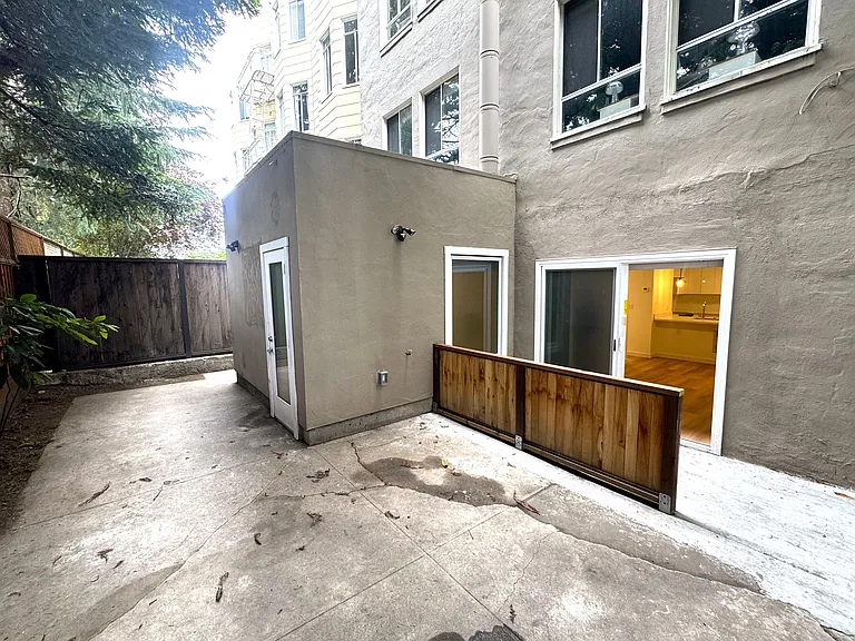 1935 Jefferson Street — Photo 28