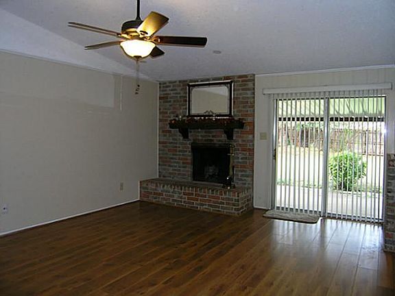 2nd image of 5619 Shady Hill Ln