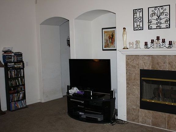 Living/ Entertainment Center
