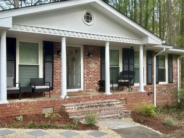 2439 Wood Creek Ct, Tucker, GA 30084