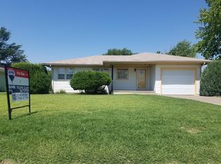 515 S Delaware St, Dighton, KS 67839