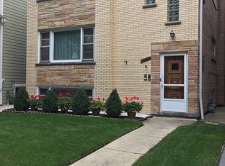 3849 N Oakley Ave #2, Chicago, IL 60618