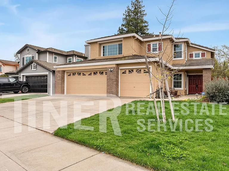 8276 Oakbark Ct — Photo 5