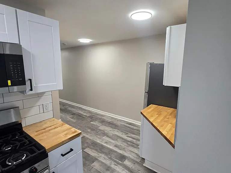 228-230 Maple Ave #3N — Photo 1