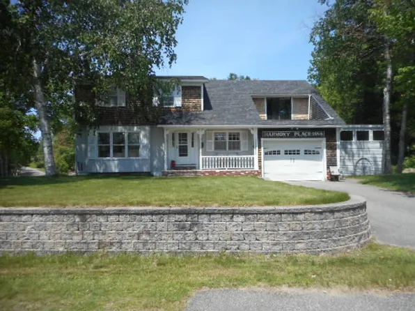 4 Heritage Street, Millinocket, ME 04462