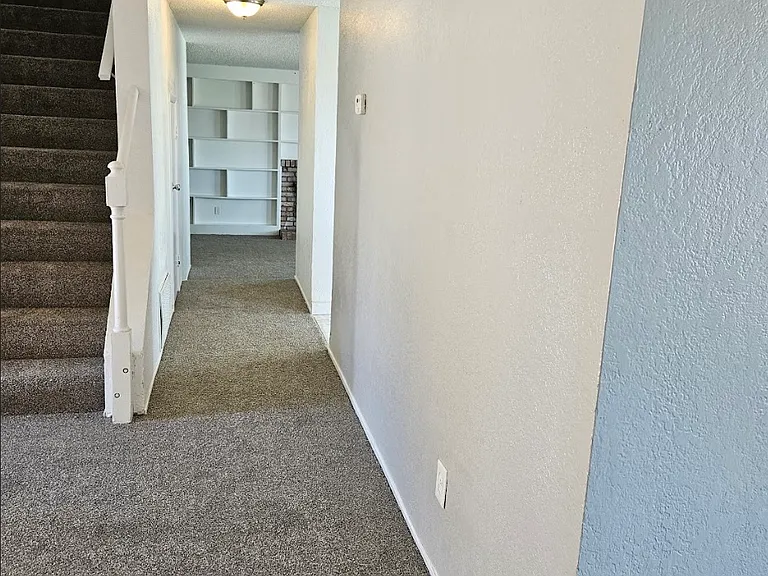 12 Sharon Dr — Photo 10
