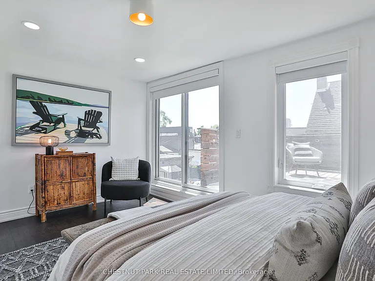 1341 Dupont St — Photo 17
