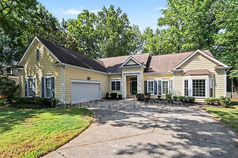 5707 Painted Fern Ct