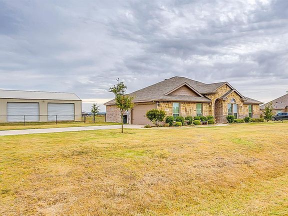 4th image of 1124 Cashew Dr