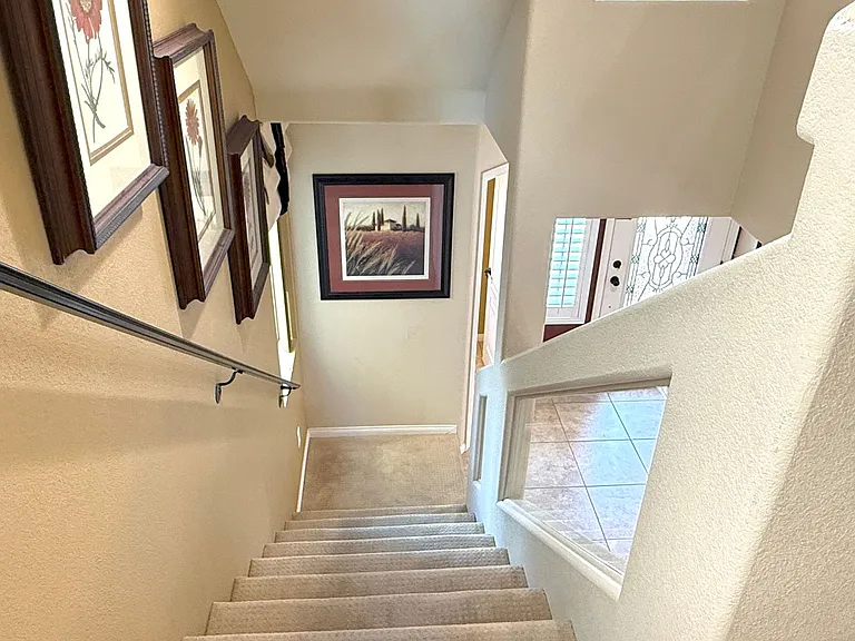 6825 Philharmonic Ave — Photo 20
