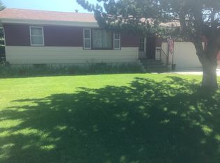 1650 5th St, Gering, NE 69341