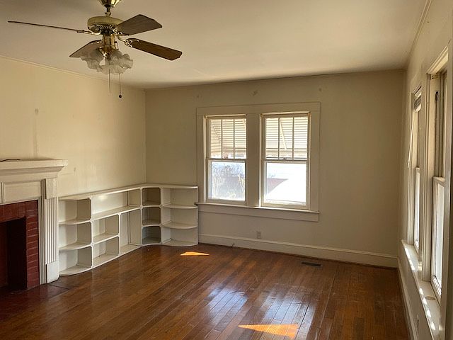 2nd image of 206 McCanless St