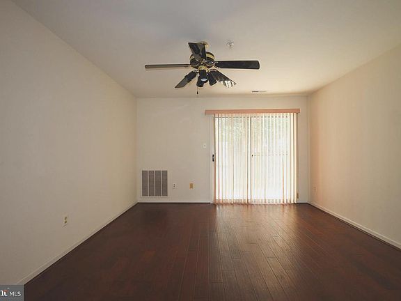 5th image of 9250 Cherry Ln APT 6