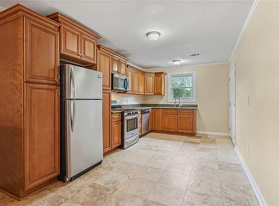 5th image of 3909 Panama Ct #1B