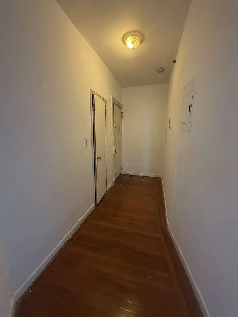 2 bed, 850 sqft, $1,900 — Photo 3