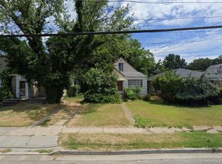 408 Vincent Avenue, Lynbrook, NY 11563