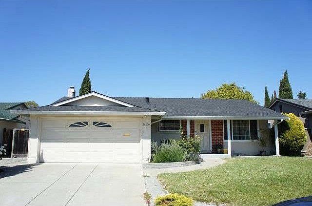 1st image of 34436 Montgomery Pl