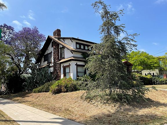 3rd image of 1406 Granada Ave