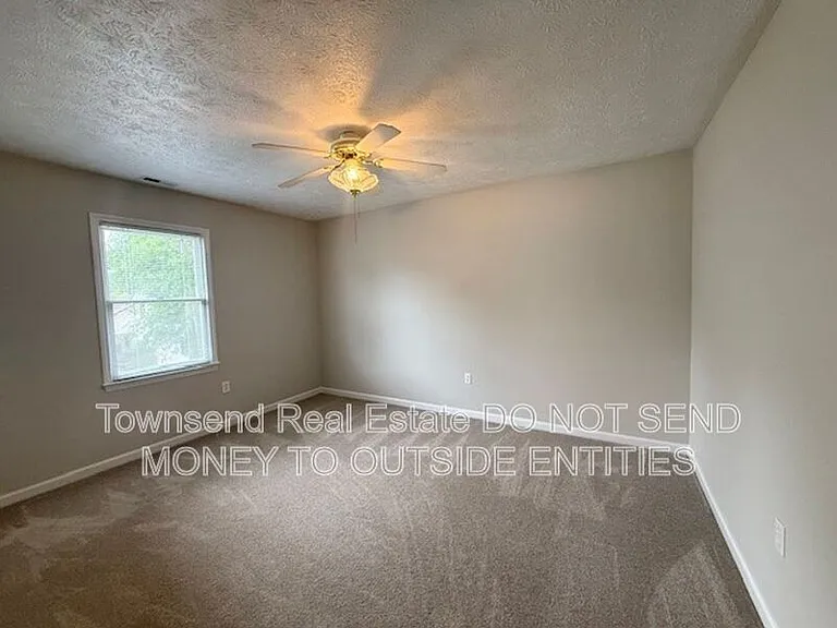 2012 Fig Ct — Photo 12