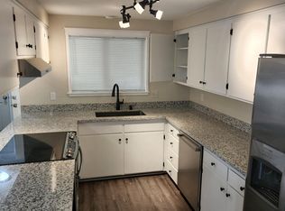 2255 S Bertelsen Rd, Eugene, OR 97405