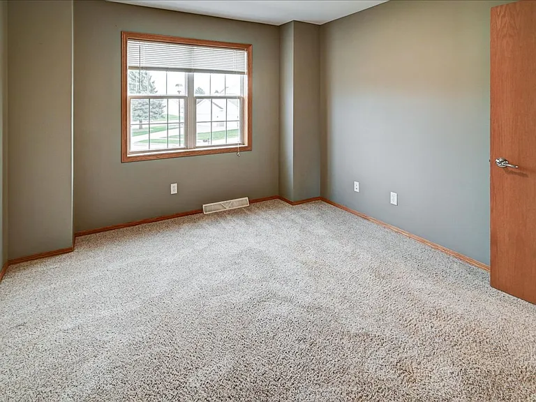 400 Muirfield Ct — Photo 38
