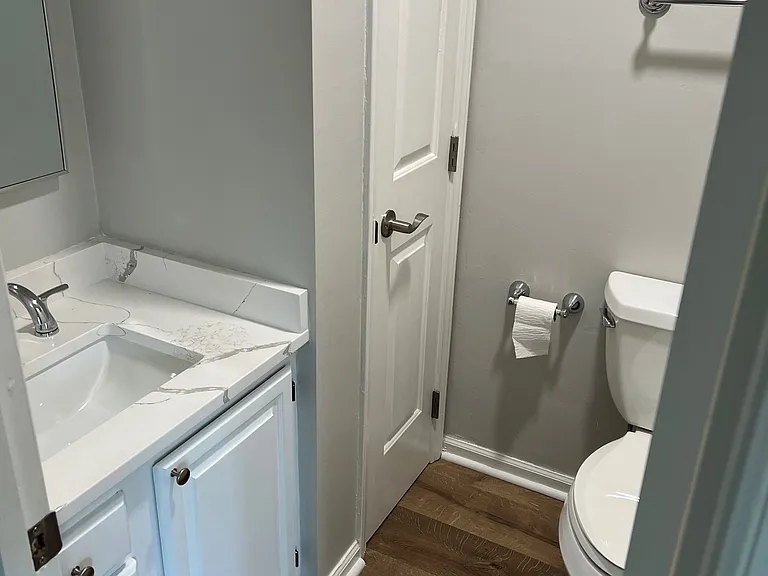 102 Pickett Ln — Photo 8