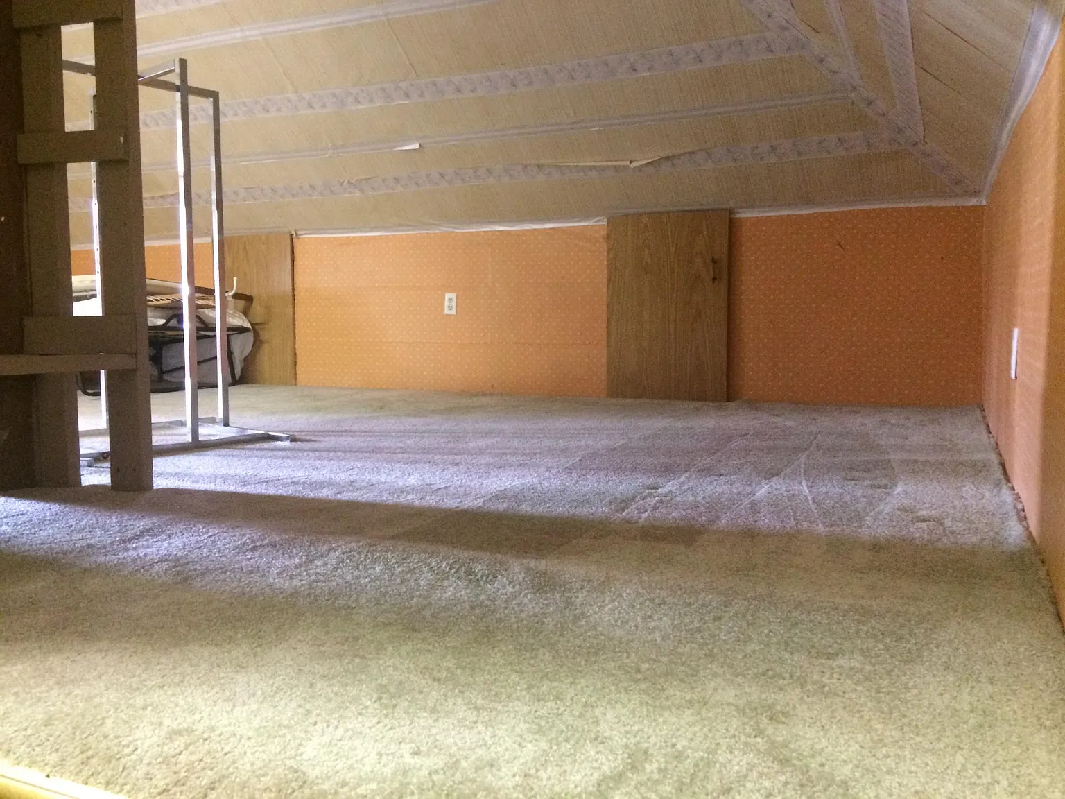 4 bed, 5740 sqft, $1,400 — Photo 4