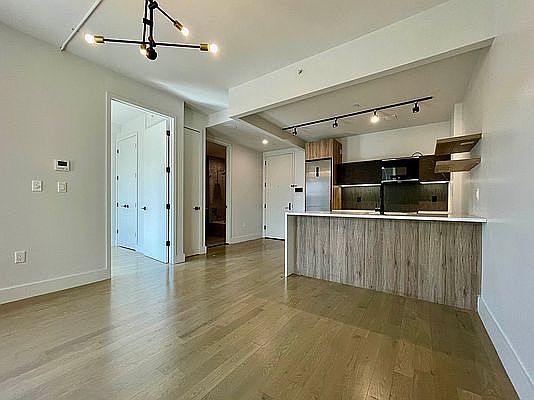 1st image of 892 Rogers Ave #609