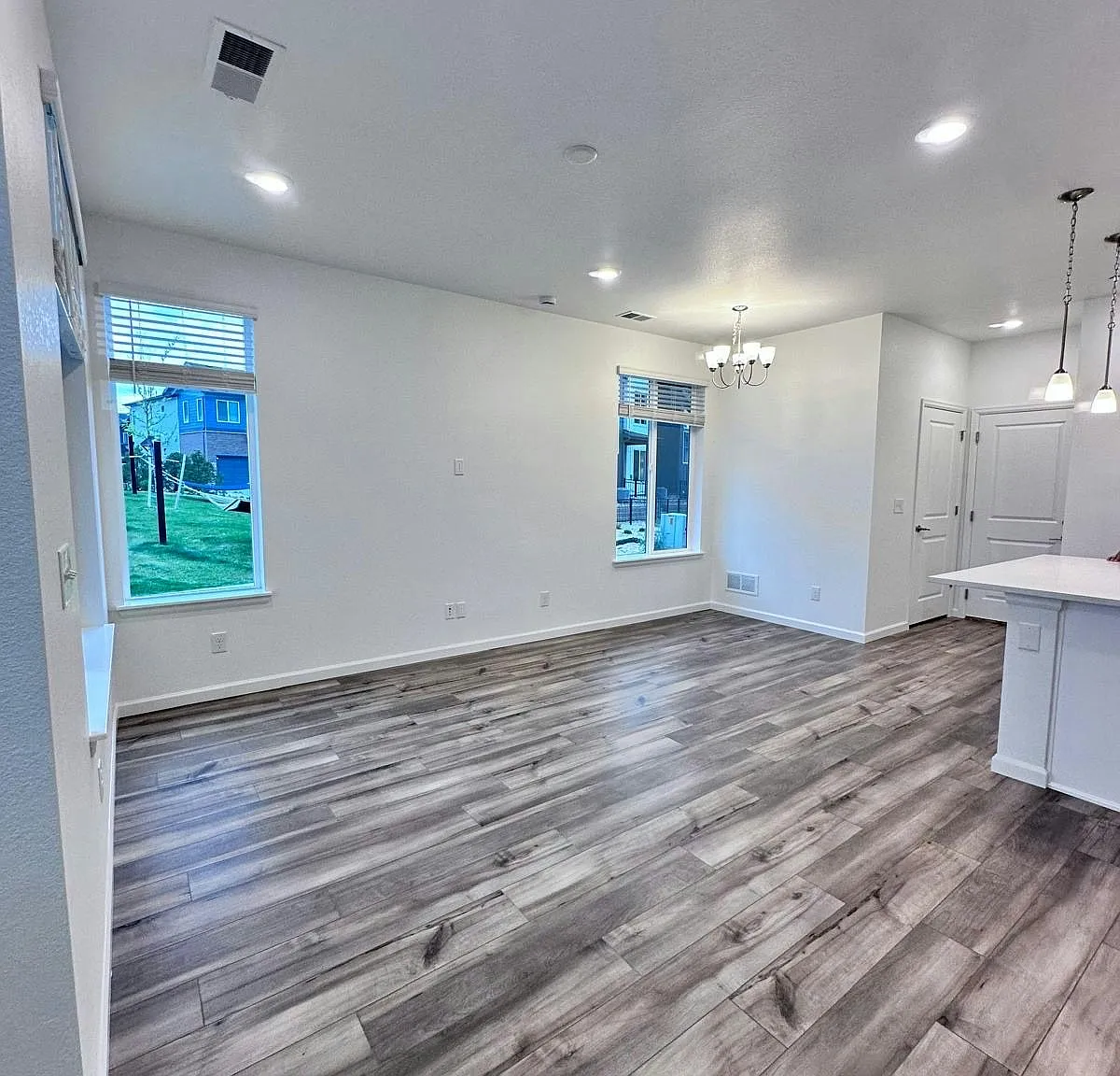 6857 Huddersfield Place — Photo 4