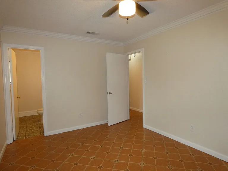 4606 Southern Pl — Photo 15