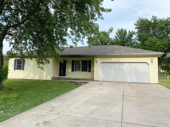 800 Willow St, Marshfield, MO 65706