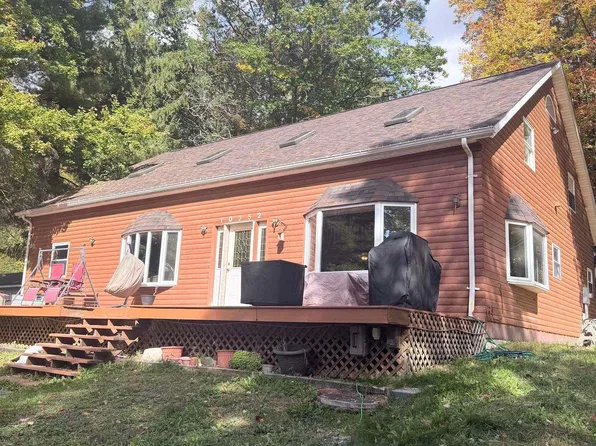 10352 N Athey Ave, Harrison, MI 48625