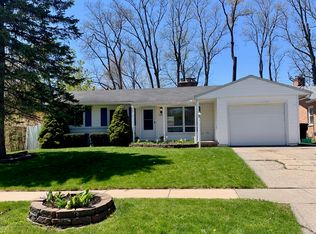 2406 Bedford Rd, Lansing, MI 48911